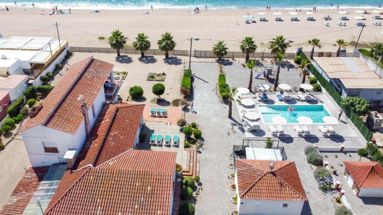 Malgrat De Mar Beachfront Village Exterior photo
